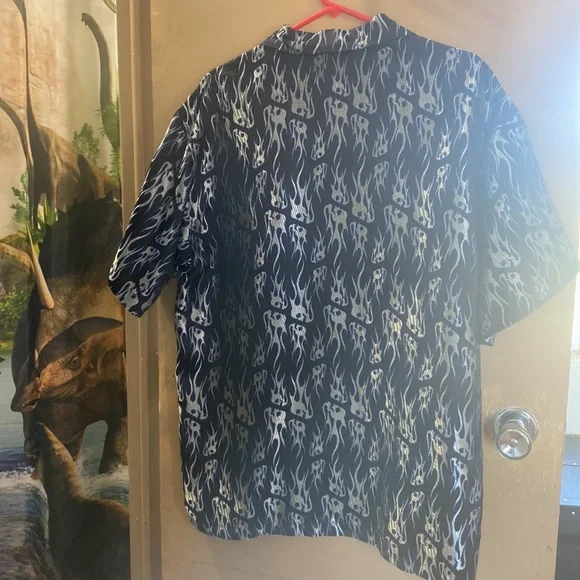 Odo Skull & Flame Shirt - Picture 2 of 5